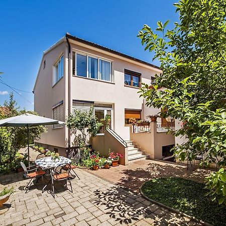 Apartments Karmen روفينج المظهر الخارجي الصورة