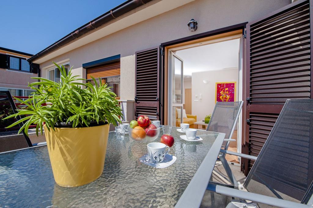 Apartments Karmen روفينج المظهر الخارجي الصورة