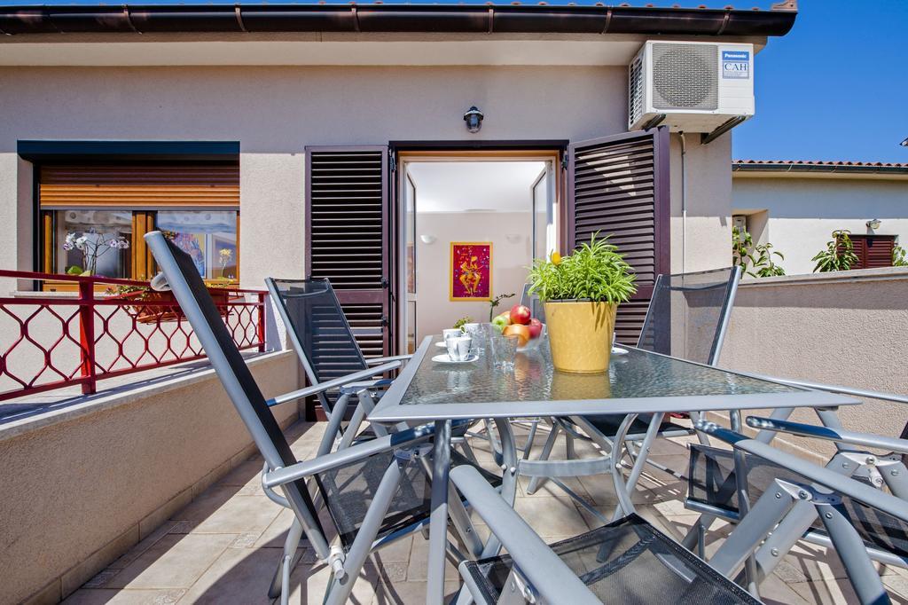 Apartments Karmen روفينج المظهر الخارجي الصورة
