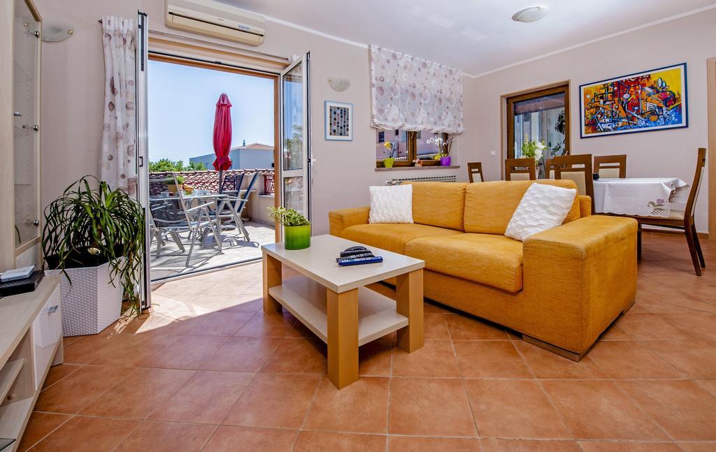 Apartments Karmen روفينج المظهر الخارجي الصورة