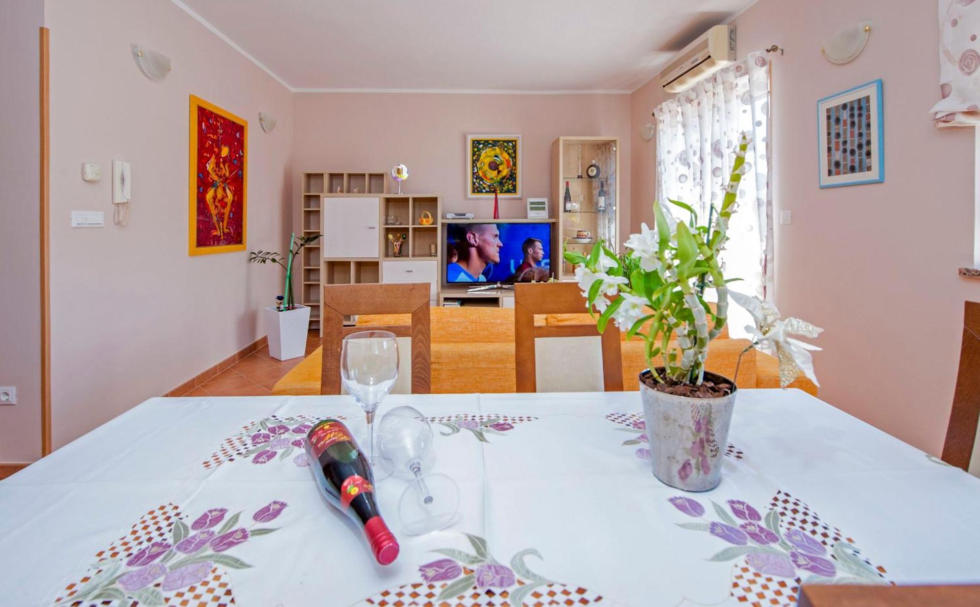 Apartments Karmen روفينج المظهر الخارجي الصورة