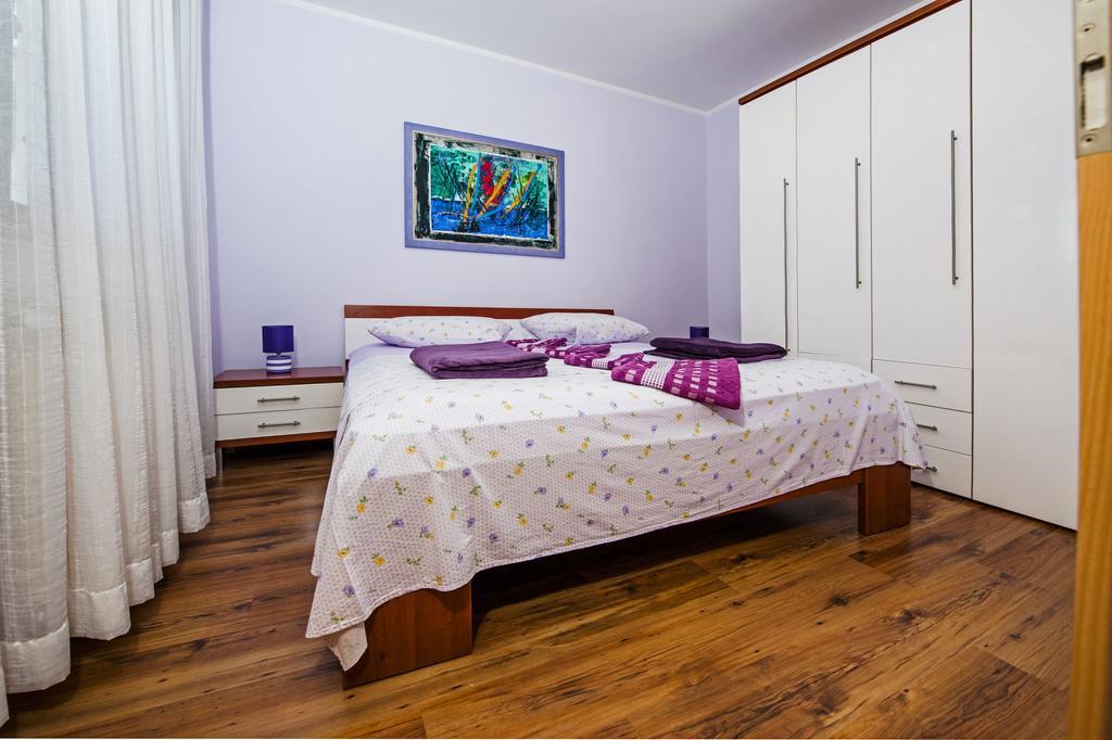 Apartments Karmen روفينج المظهر الخارجي الصورة