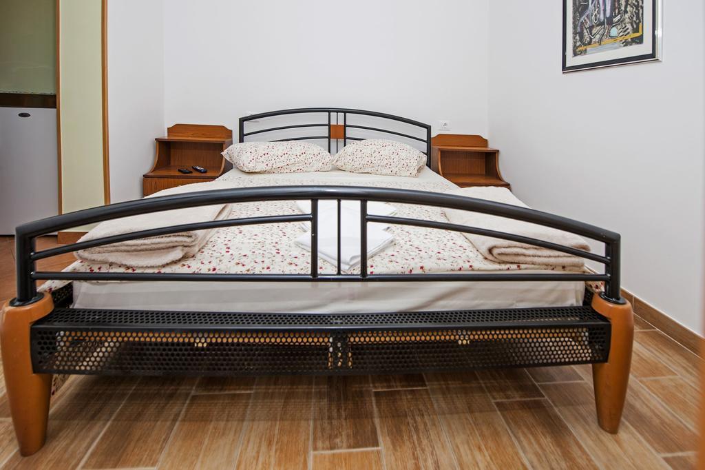 Apartments Karmen روفينج المظهر الخارجي الصورة