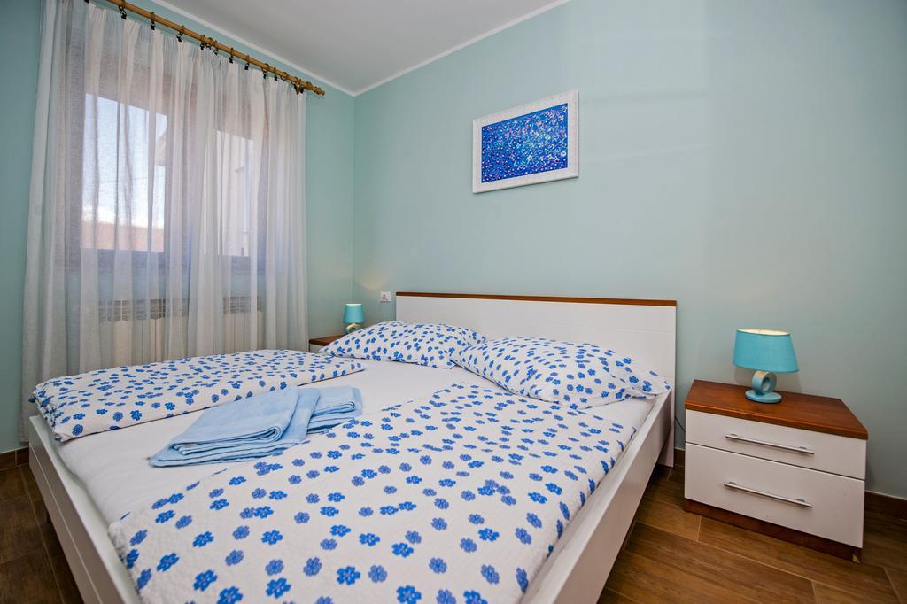 Apartments Karmen روفينج المظهر الخارجي الصورة