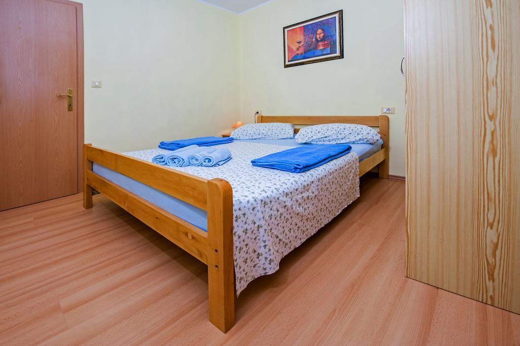 Apartments Karmen روفينج المظهر الخارجي الصورة