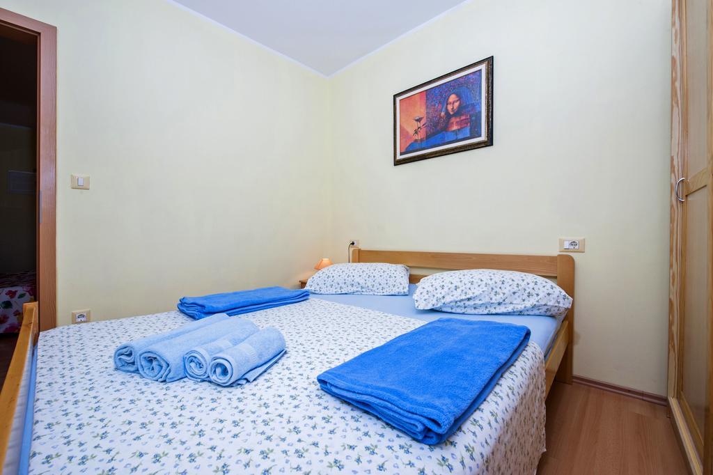 Apartments Karmen روفينج المظهر الخارجي الصورة